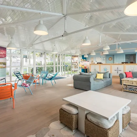 Pierre & Premium Le Coteau Et La Apart Otel 4*