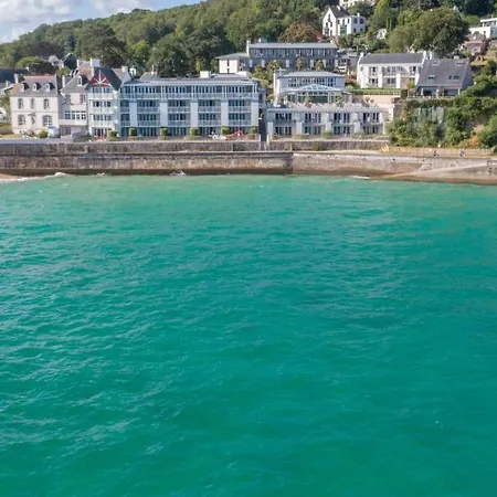 Pierre & Premium Le Coteau Et La Apart Otel 4*